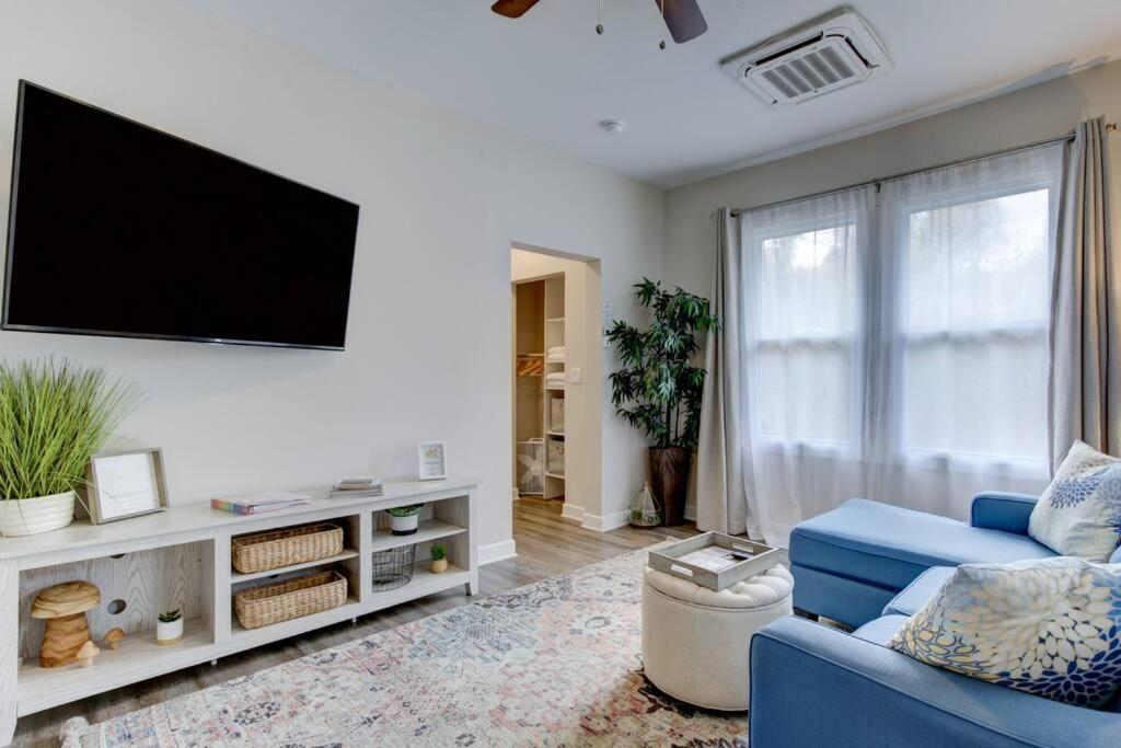 Spring Bungalow - A Cozy Getaway In Downtown Hot Springs! Экстерьер фото